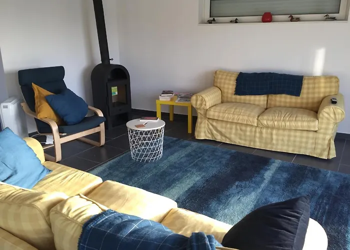 Ricardo Вилла *